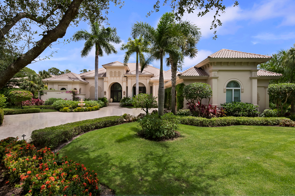 15825 Savona Way, Naples, FL 34110 | Team Weekly